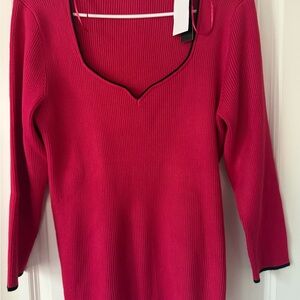 Tahari Pink Scoop Neck Sweater with Black Edging
Size (L) NWT